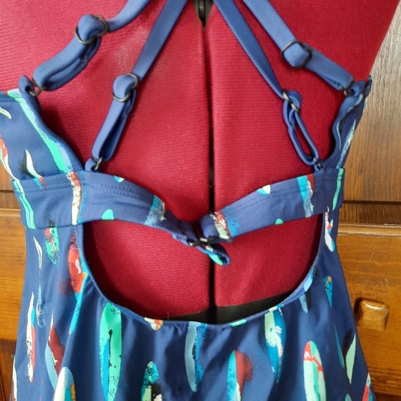 Title Nine Metis Underwire Tankini Top - Picture 11 of 14